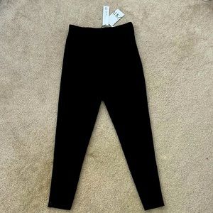 ZARA. Legging hi-rise, New and with tags, size L, black, velvet.
